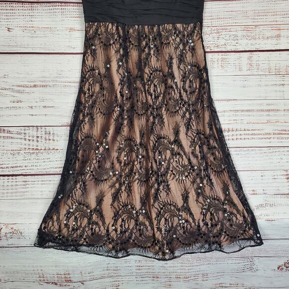 Jones NY Deep V Black Lace Festive Dress 8 Lined Sequin Sophisticated Glam Party - Picture 4 of 15